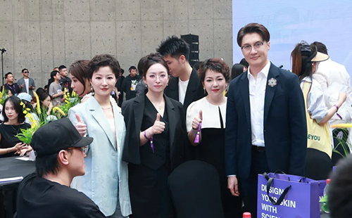 杭州美萊閃耀2025中國時尚美學(xué)盛典，定義美學(xué)新紀(jì)元！